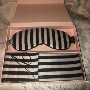 Victoria Secret new 2 item gift package.